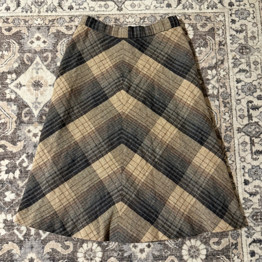 Plaid A-Line Skirt in Black and Tan